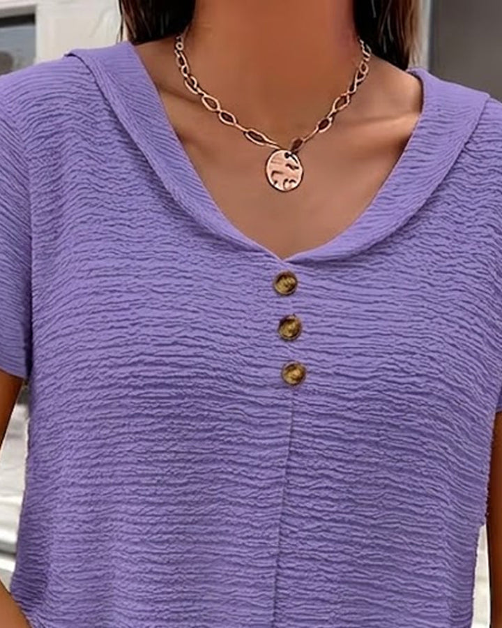 Peter Pan Collar T-Shirt with Three Buttons